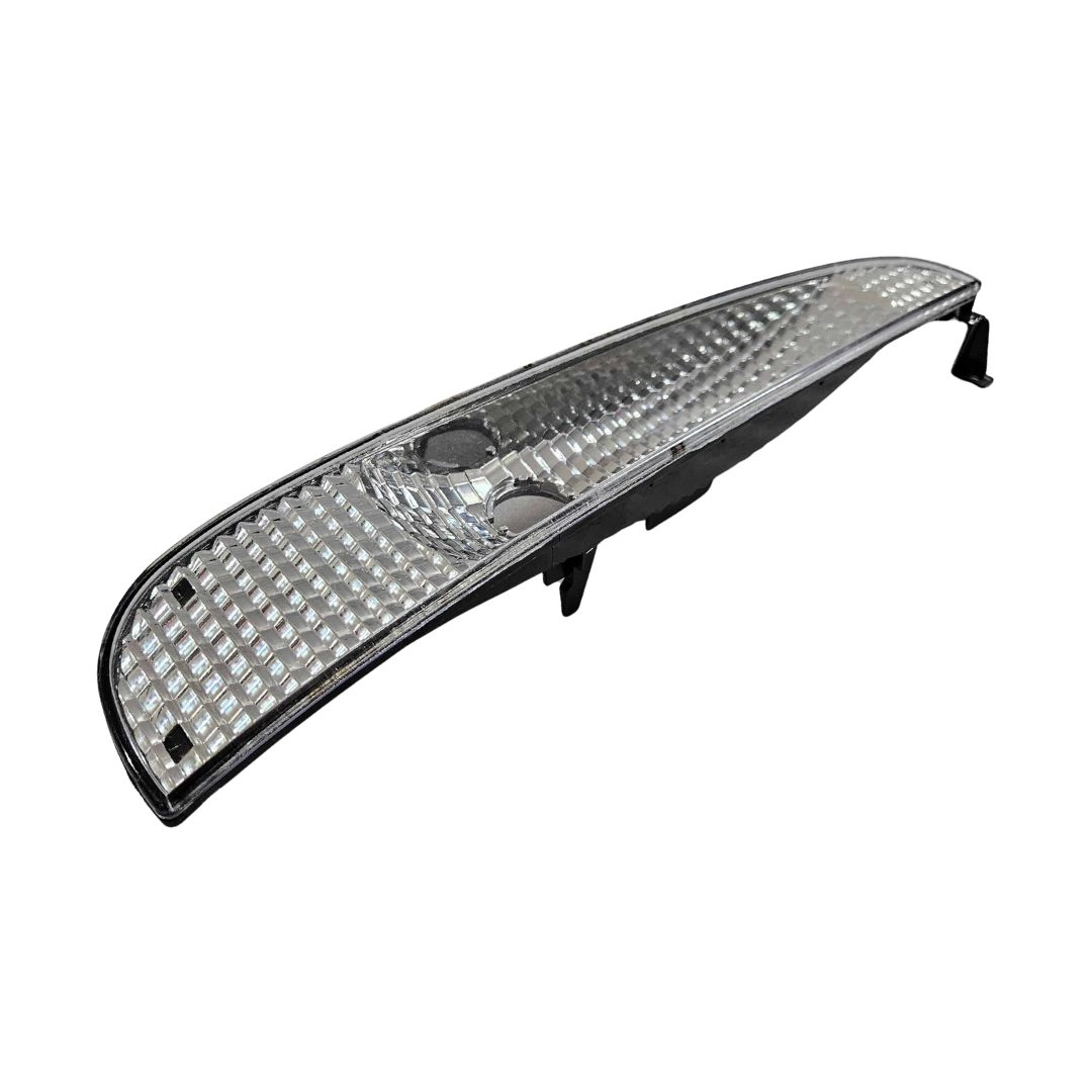 Lanterna Pisca Seta Dianteiro 24v Para Mercedes Axor 2006 a 2022 Lado Direito Autolux 9408200421