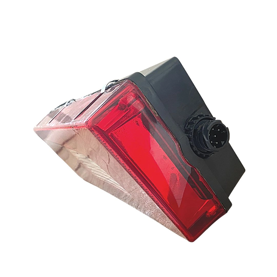 Lanterna Traseira Para Caminhão Scania S5 S6 Serie 5 Série 6 PGR Streamline Lado Esquerdo 2241858 2241860