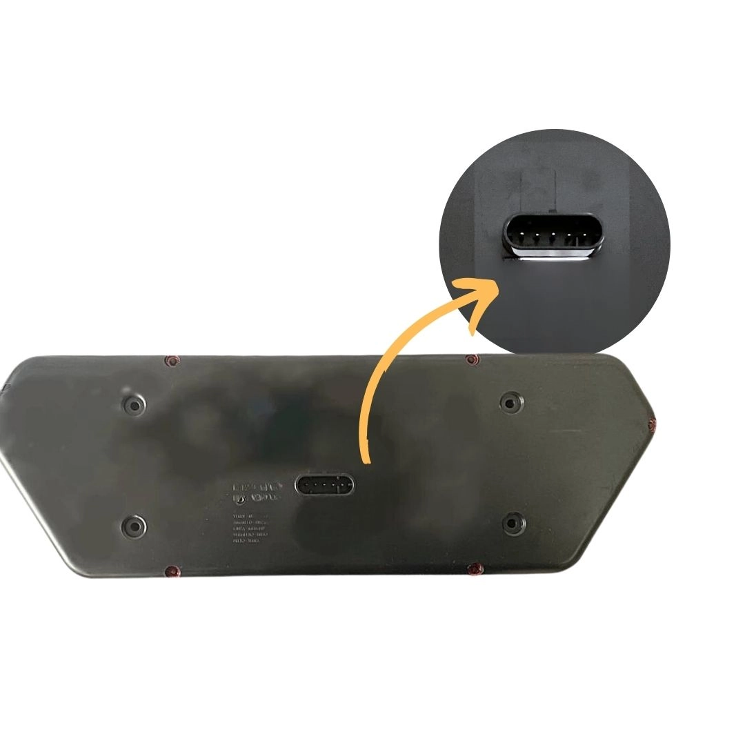 Kit Lanterna Traseira Guerra Após 2012 24V Chicotes Suportes