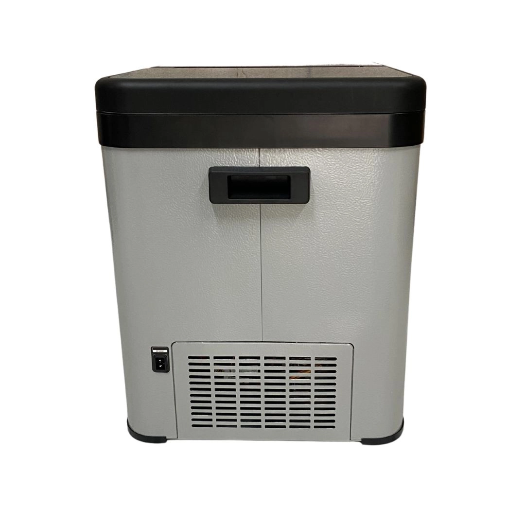 Geladeira Portátil 45 Litros 12/24V 110/220v Duas Portas Caminhão Carro Motor Home Ônibus Maxfreeze Geladeira Portátil 45 Litros 12/24V 110/220v Duas Portas Caminhão Carro Motor Home Ônibus Maxfreeze