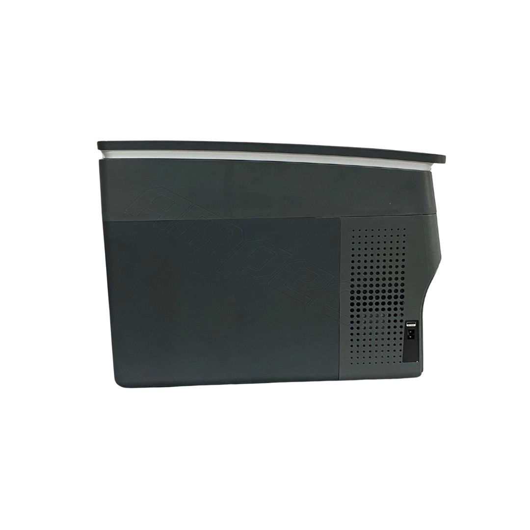 Geladeira 36 Litros 12V/24V 110v/220v Caminhão Ônibus Van Geladeira 36 Litros 12V/24V 110v/220v Caminhão Ônibus Van