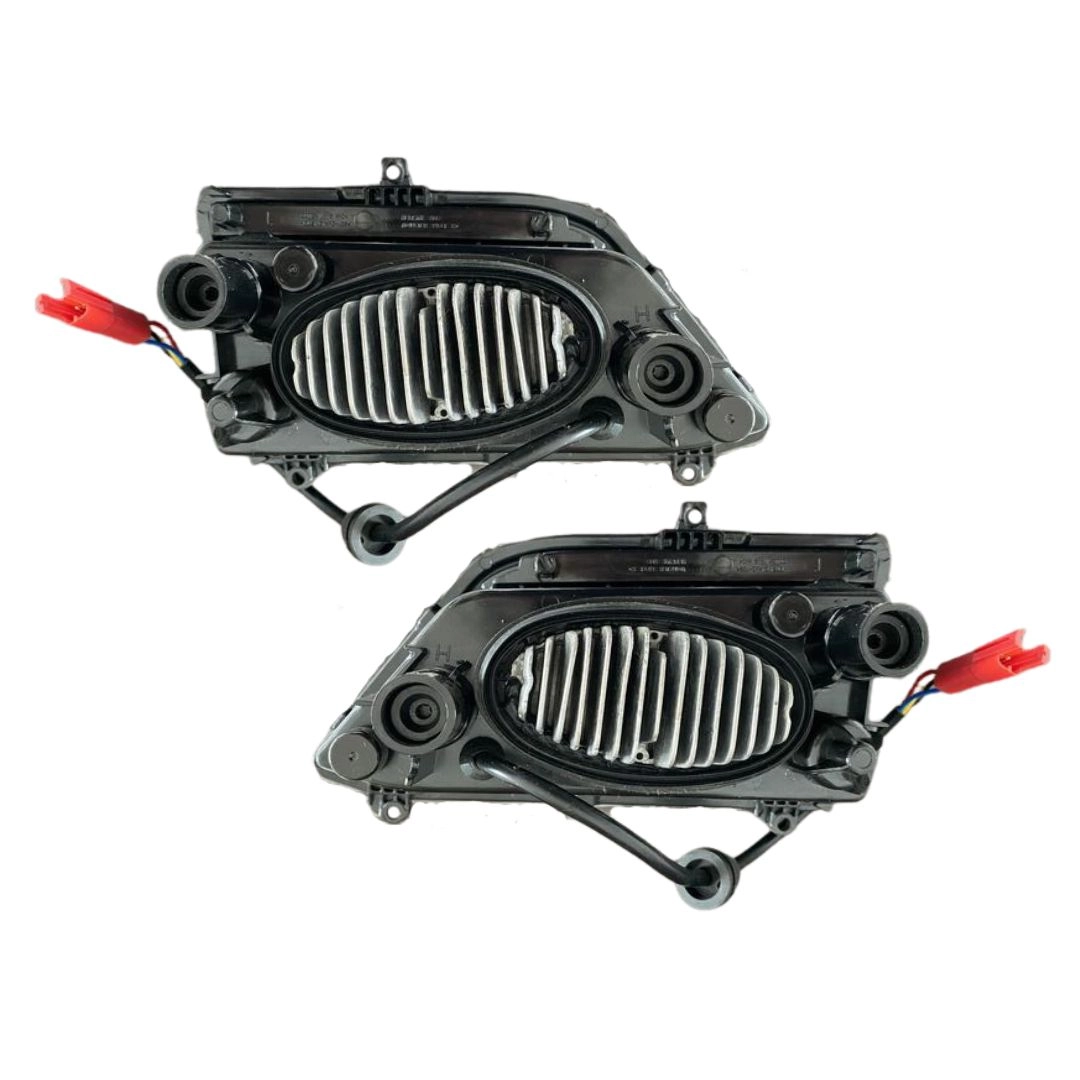 Par Lanterna Farol Teto Alto ParaScania NTG 2019 Par Lanterna Farol Teto Alto ParaScania NTG 2019