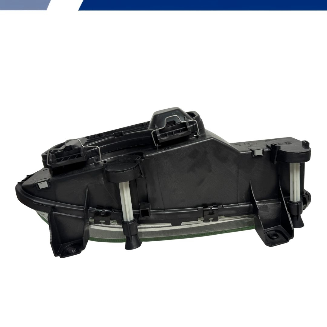 Par Farol Principal Com Auxiliar de Neblina Integrado Mercedes Benz MB Atego 1315 1418 1718 1725 2425 2428 Ano 2006 a 2011 Par Farol Principal Com Auxiliar de Neblina Integrado Mercedes Benz MB Atego 1315 1418 1718 1725 2425 2428 Ano 2006 a 2011