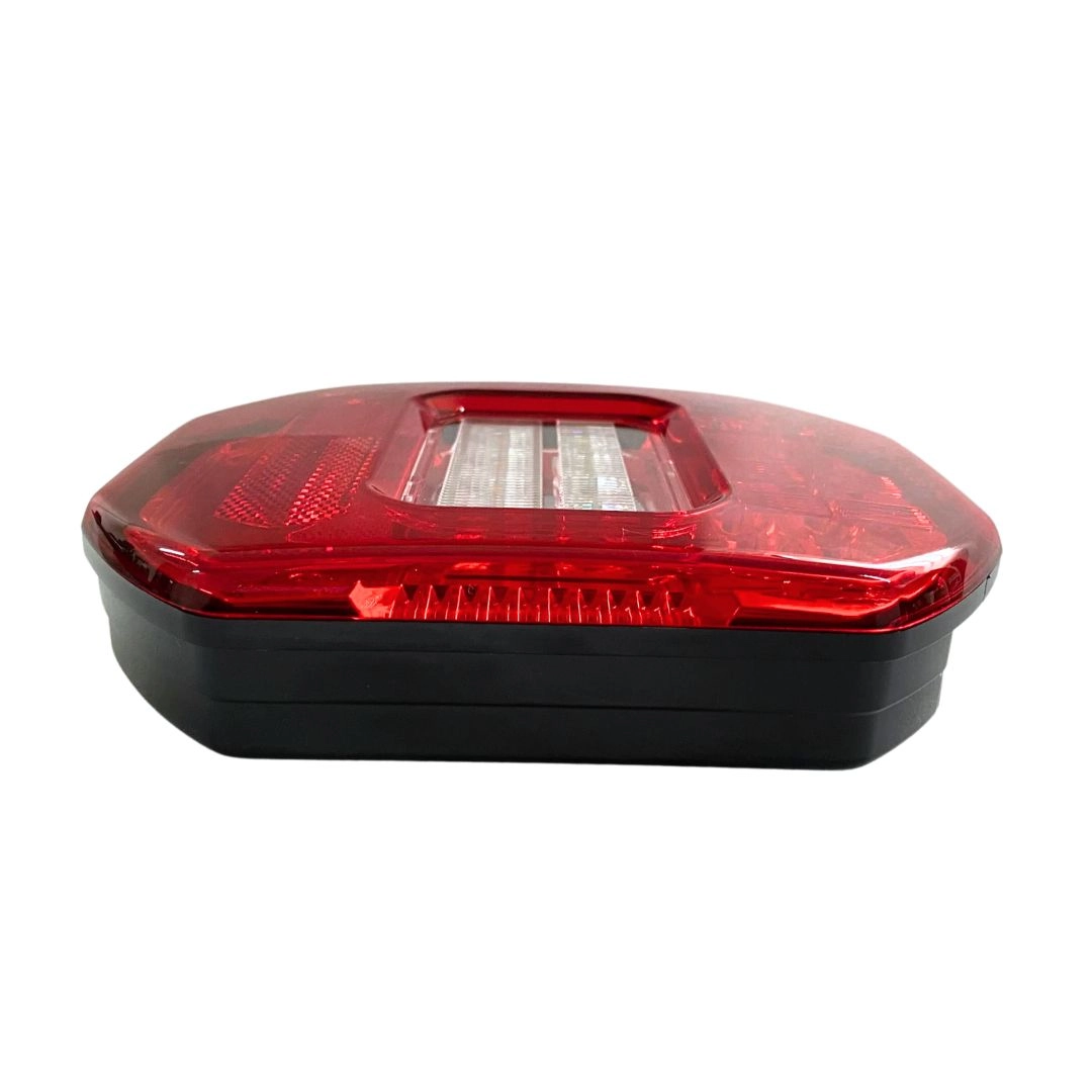 Par Lanterna Marmita Ford Cargo Vw Constellation Jeep LED Par Lanterna Marmita Ford Cargo Vw Constellation Jeep LED