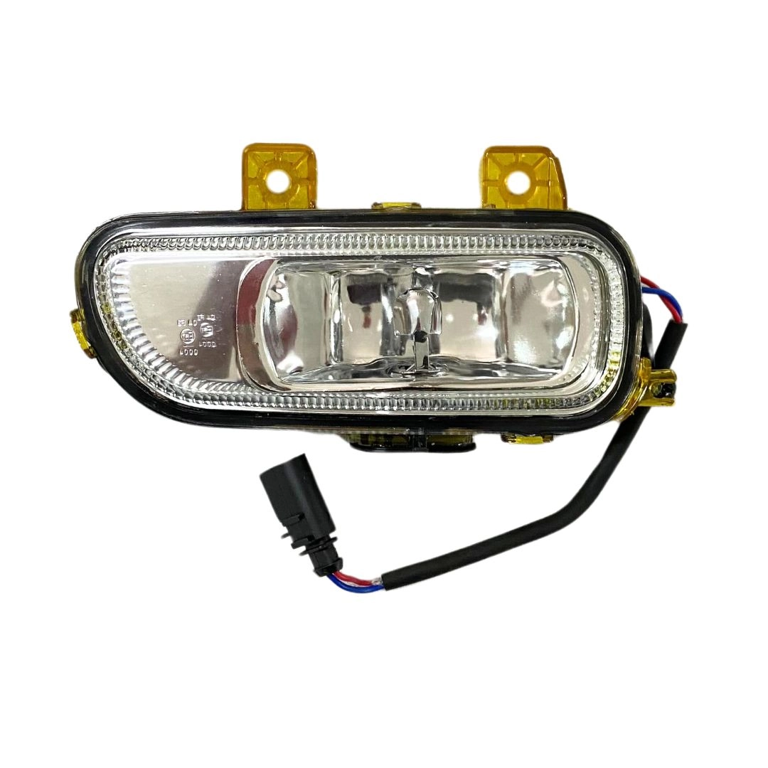 Farol Auxiliar Milha Para MB Axor Após 2005 H3 Direito