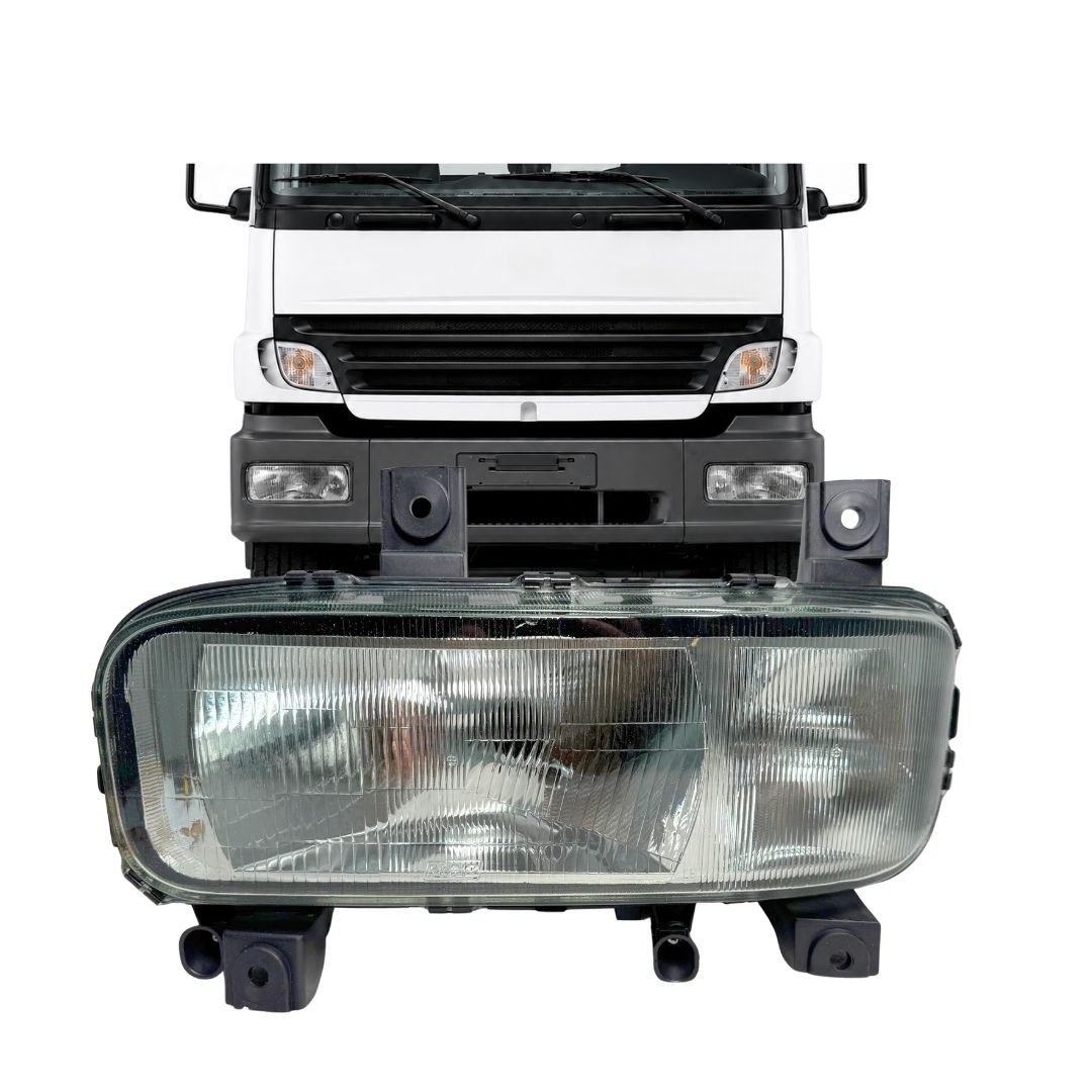 Farol Principal Lado Esquerdo Com Auxiliar de Neblina Mercedes Benz MB Atego 1315 1418 1718 1725 2425 2428 Ano 2006 a 2011