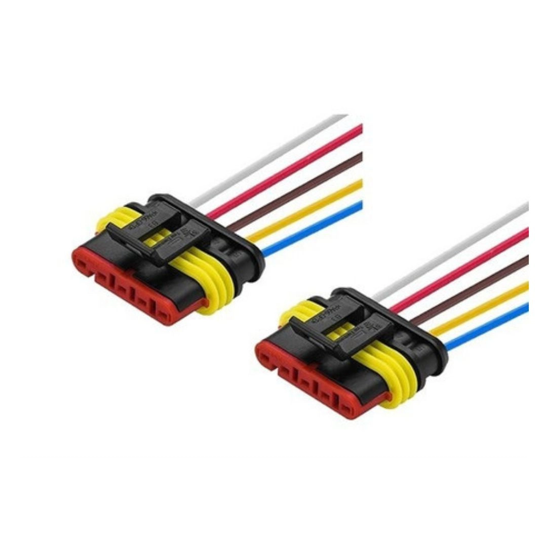 Kit Lanterna Traseira Guerra Universal 12V LED Com Chicotes Kit Lanterna Traseira Guerra Universal 12V LED Com Chicotes