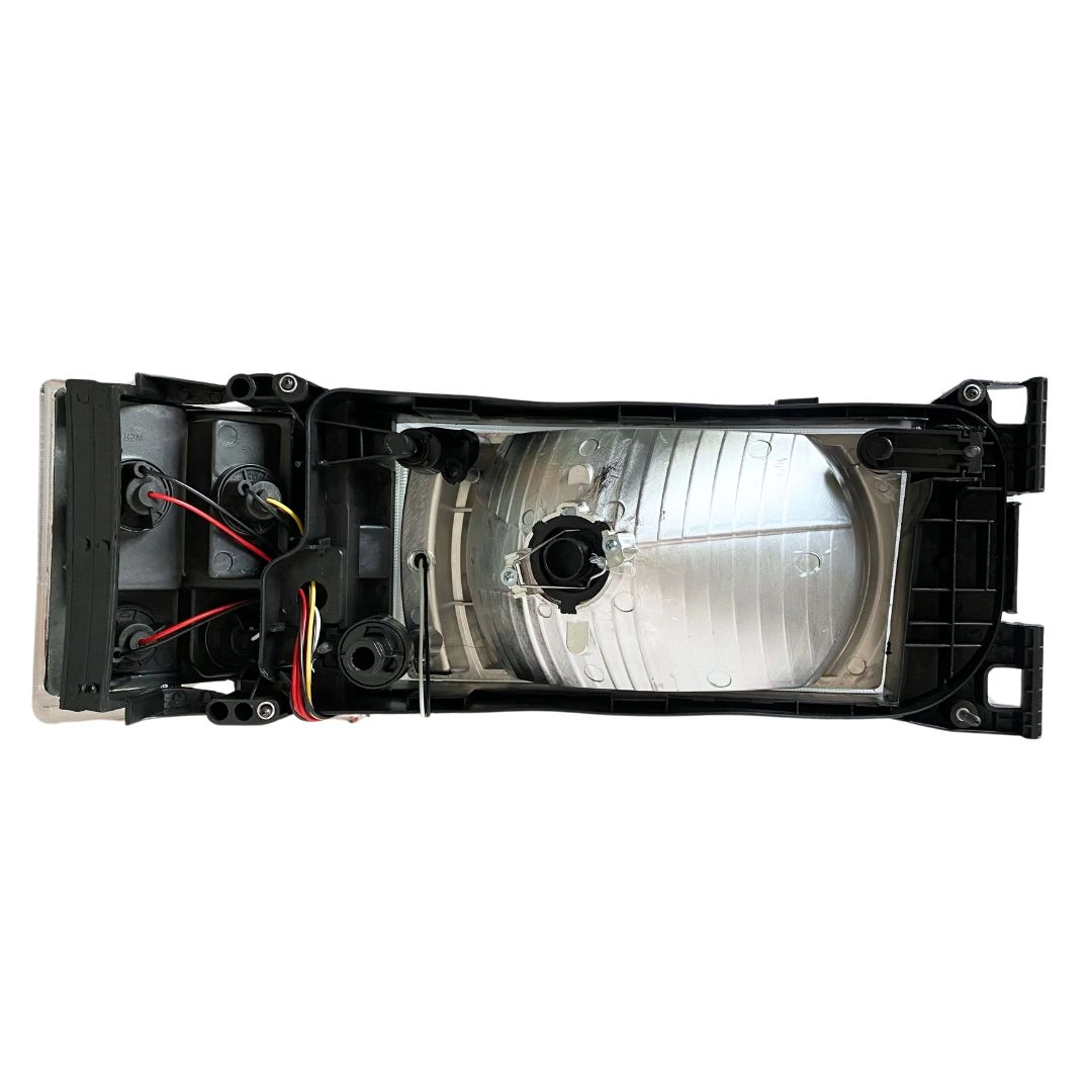 Farol e Lanterna Pisca Seta DRL LED Para Scania S4 LD Farol e Lanterna Pisca Seta DRL LED Para Scania S4 LD