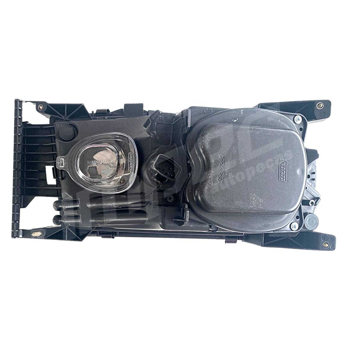 Kit Farol Principal Dianteiro Máscara Negra Pisca Led Com Lâmpadas e Conector Para Scania Série 5 PGR Kit Farol Principal Dianteiro Máscara Negra Pisca Led Com Lâmpadas e Conector Para Scania Série 5 PGR
