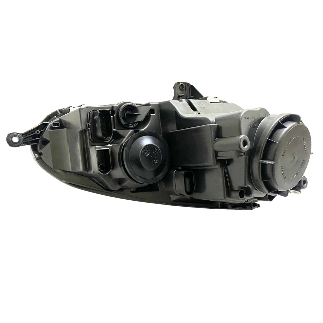 Farol Para Jetta FSI TSI 2005 a 2010 Lado Direito Hella