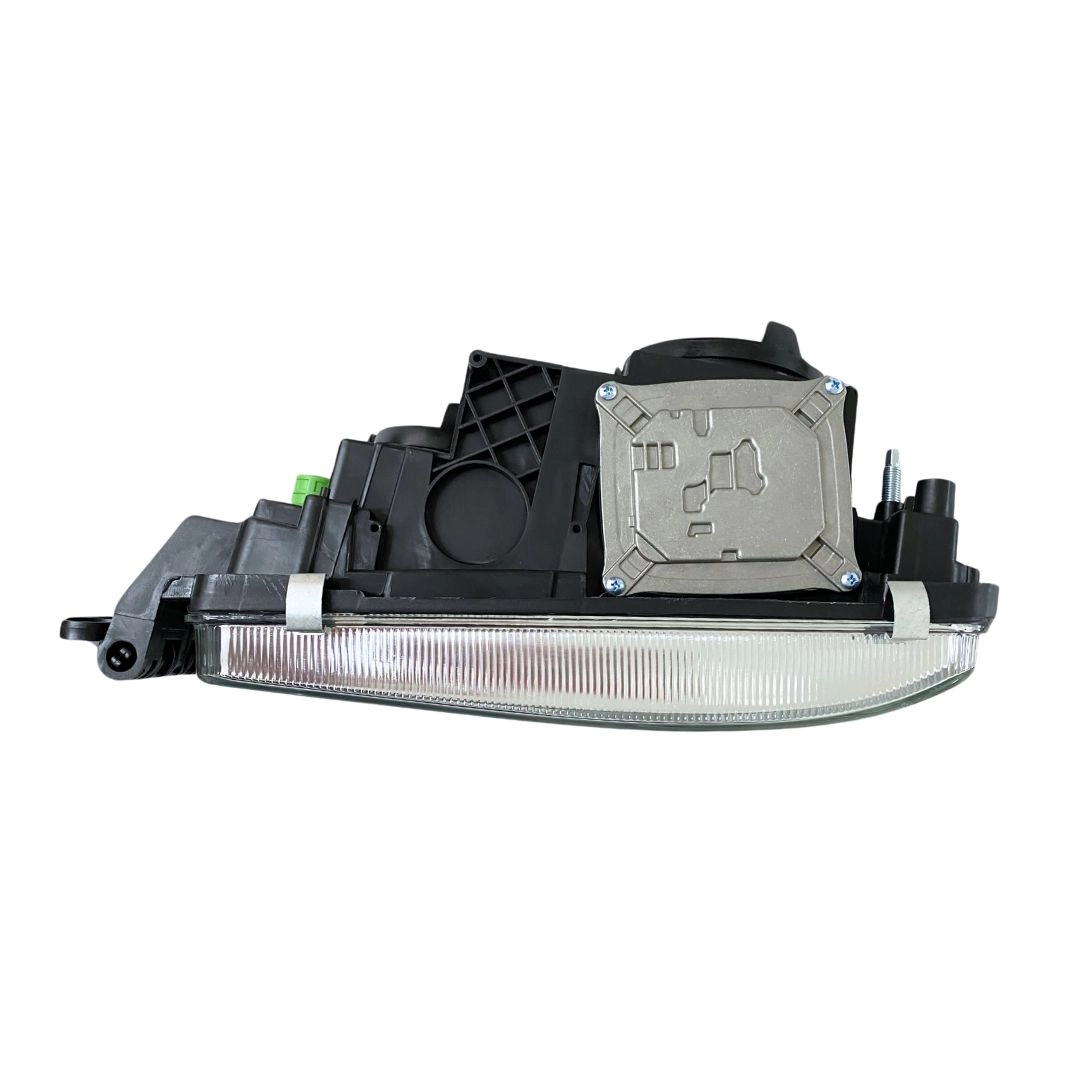 Farol Para Iveco Stralis Hi-way Cromado Led Direito