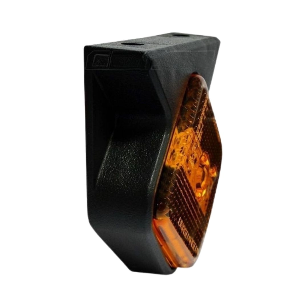 Lanterna Lateral Carreta Guerra LED Bivolt Braslux Com Sup Lanterna Lateral Carreta Guerra LED Bivolt Braslux Com Sup