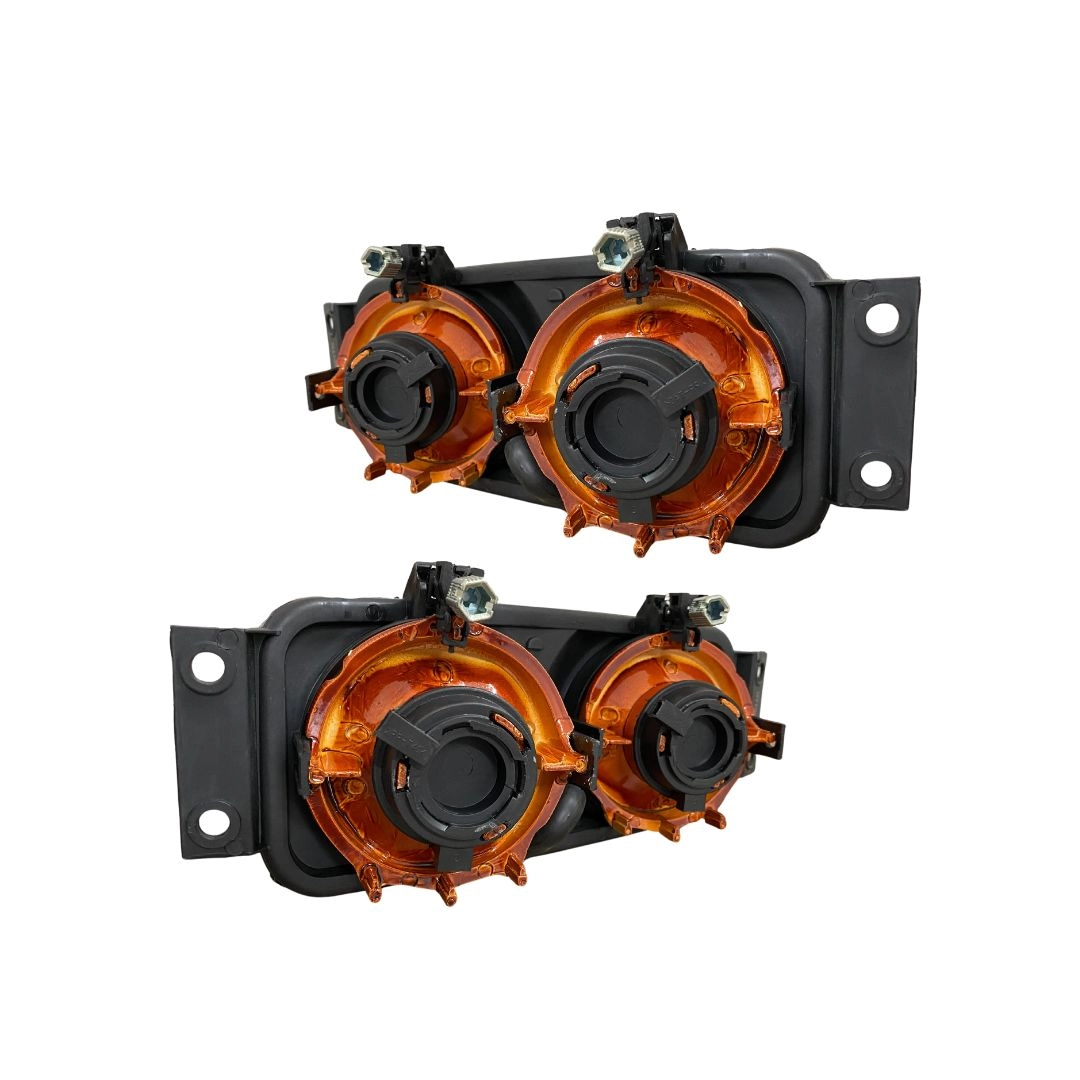 Par Farol Auxiliar ParaScania S4 Série 4 + Lâmpadas Par Farol Auxiliar ParaScania S4 Série 4 + Lâmpadas