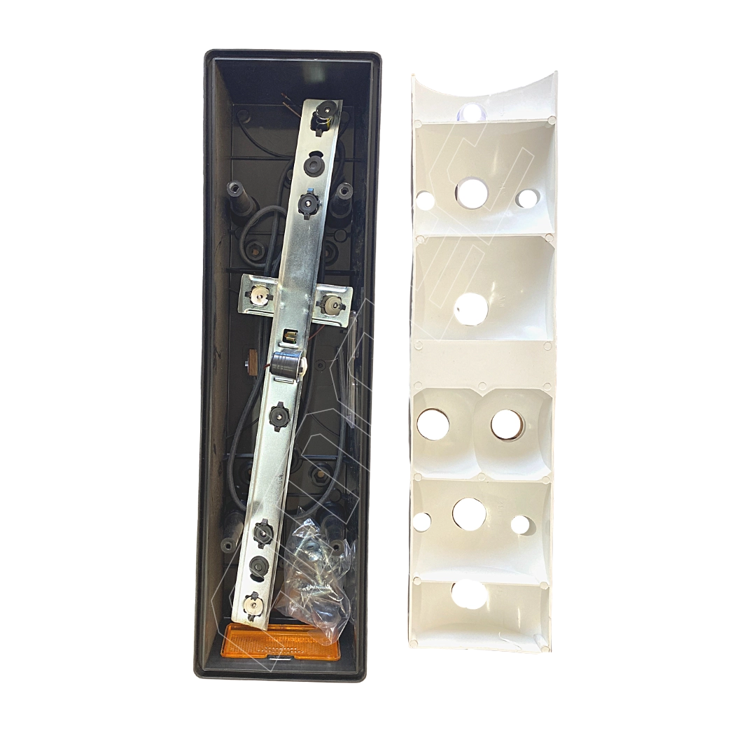 Lanterna Traseira Para Iveco Stralis Tector Com Vigia Lanterna Traseira Para Iveco Stralis Tector Com Vigia