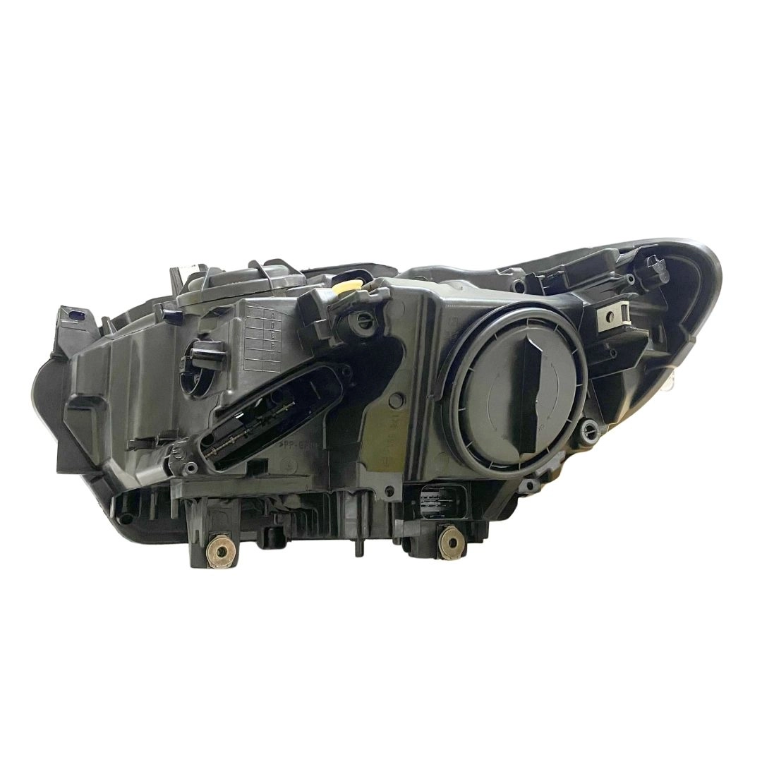 Par Farol Para BMW 114i 116i 118i 2011 a 2015 Bi Xenon Hella Par Farol Para BMW 114i 116i 118i 2011 a 2015 Bi Xenon Hella