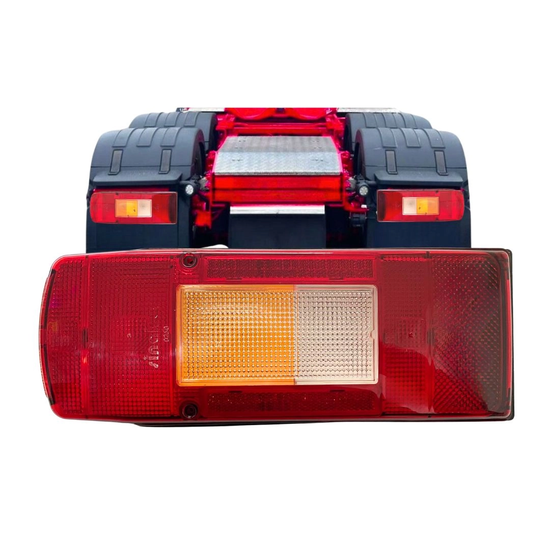 Lanterna Traseira Para Volvo FH VM FM Após 2004 LE C/ Vigia