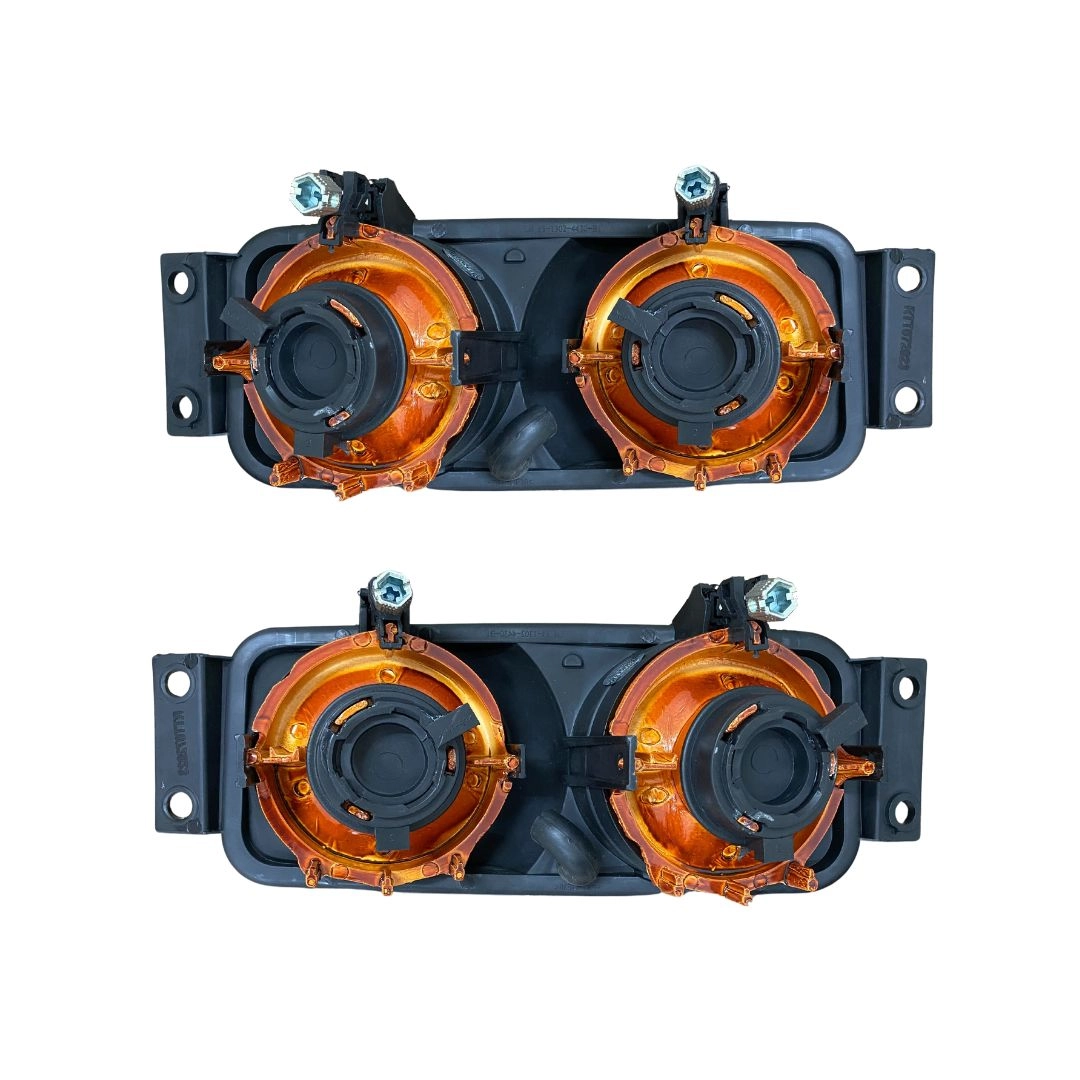 Par Farol Auxiliar ParaScania S4 Série 4 + Lâmpadas Par Farol Auxiliar ParaScania S4 Série 4 + Lâmpadas