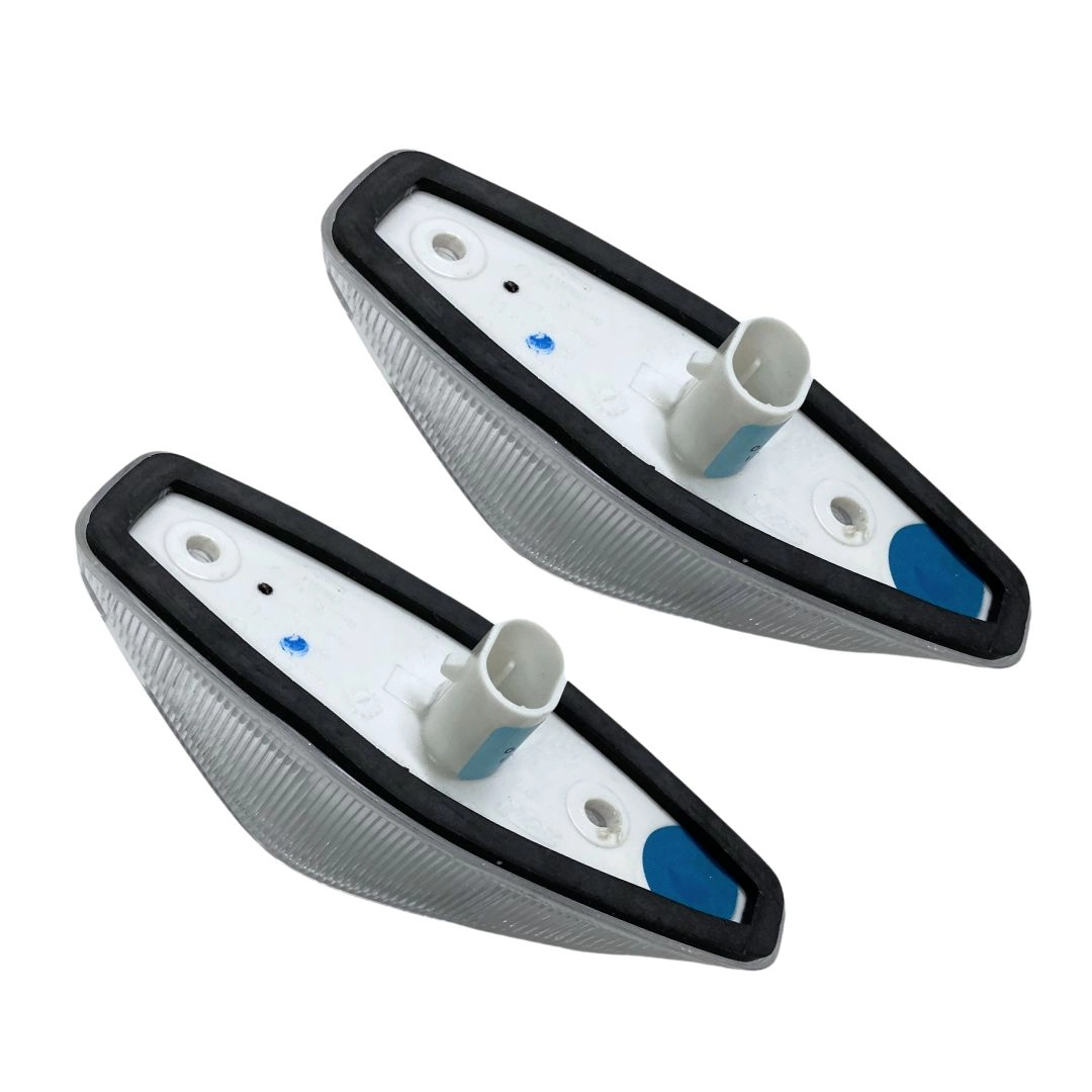 Par Lanterna Teto Cabine Frontal VW Delivery Novo LED 12V CR Par Lanterna Teto Cabine Frontal VW Delivery Novo LED 12V CR