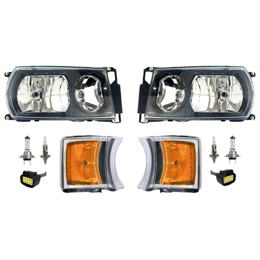 Kit Farol Principal Dianteiro Máscara Negra Pisca Led Com Lâmpadas e Conector Para Scania Série 5 PGR Kit Farol Principal Dianteiro Máscara Negra Pisca Led Com Lâmpadas e Conector Para Scania Série 5 PGR