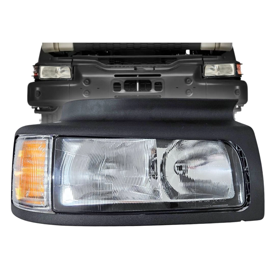 Farol Deitado Para Volvo VM 17 23 Com Moldura e Pisca LD Farol Deitado Para Volvo VM 17 23 Com Moldura e Pisca LD